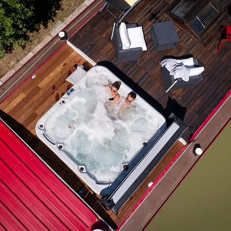 Péniche D'hôtes Mirage 2*