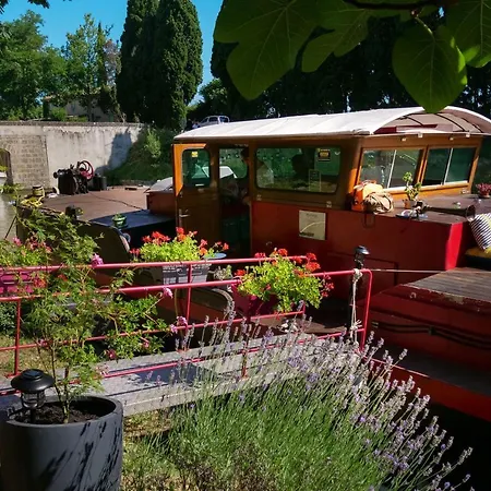 Péniche D'hôtes Mirage Couette-café