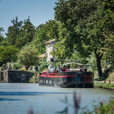 Couette-café Péniche D'hôtes Mirage