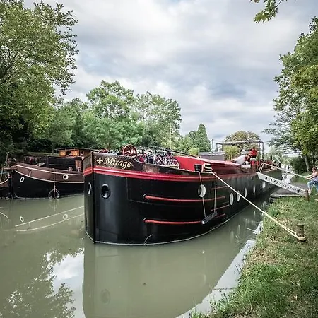 Couette-café Péniche D'hôtes Mirage