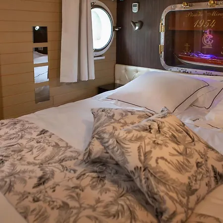 Péniche D'hôtes Mirage