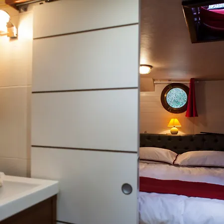 Péniche D'hôtes Mirage Couette-café 2*